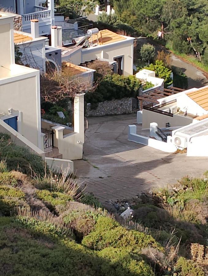 Climbers' Nest 'With Sea And Rock Views And Private Pool' Appartement Kamari  Buitenkant foto